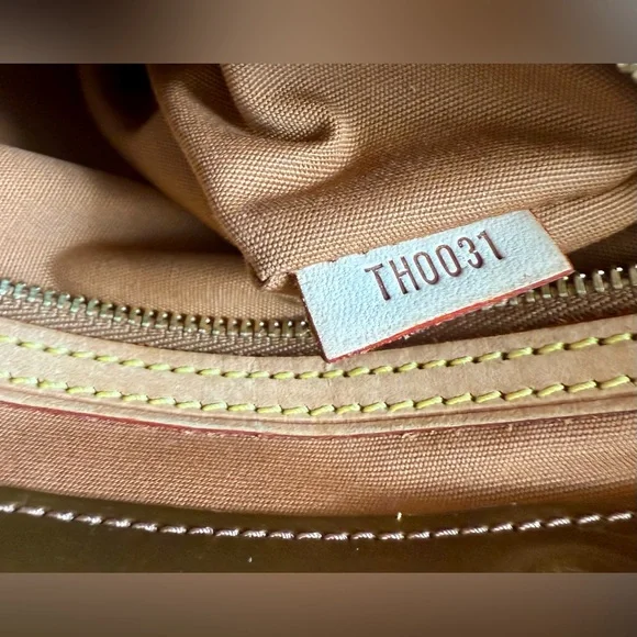 Pre-Loved Louis Vuitton Monogram Vernis Reade MM Women's Tote Bronze